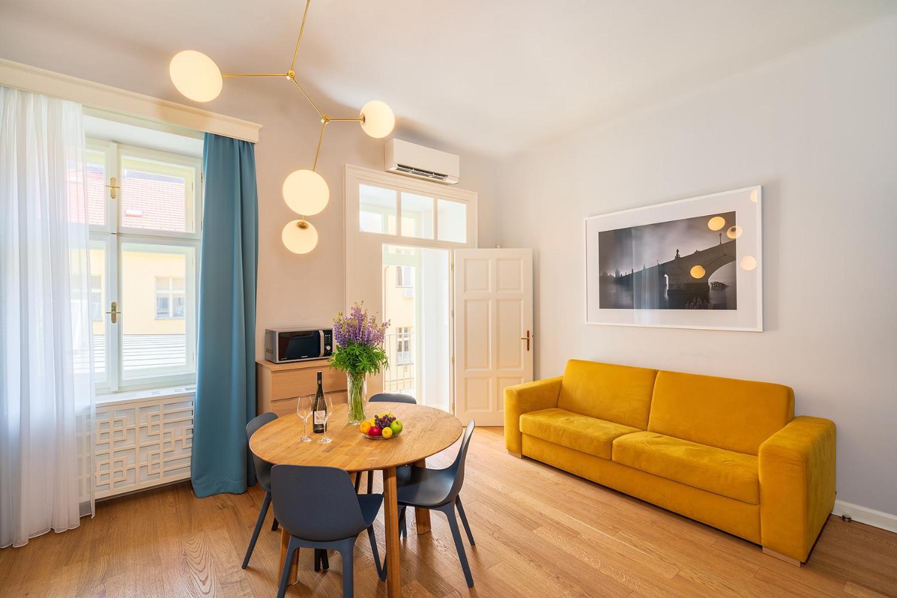 Quiet City Center Apartment In Hip & Foodie Area Prague Ngoại thất bức ảnh